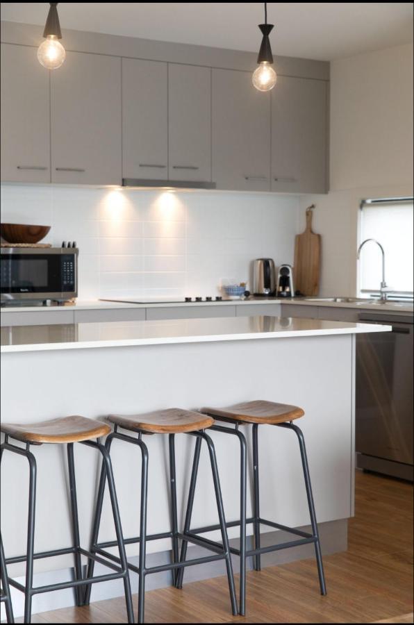 Captains Cove Ground Floor Luxury Apartments باينسفيل المظهر الخارجي الصورة